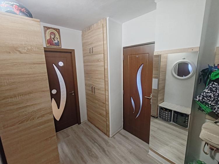 Apartament cu 2 camere decomandat în Rogerius