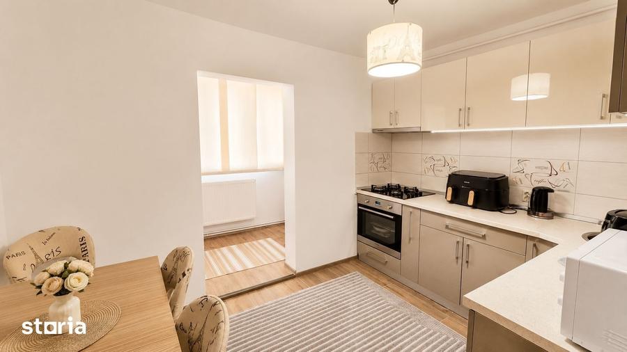 Apartament cu 3 camere decomandat în Lipovei — fotografia 3