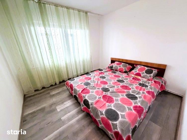 Apartament cu 3 camere decomandat în Tineretului