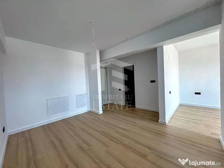 Garsonieră semidecomandată în Titan