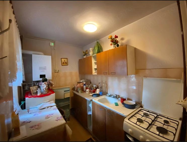 Garsonieră decomandată în Soarelui