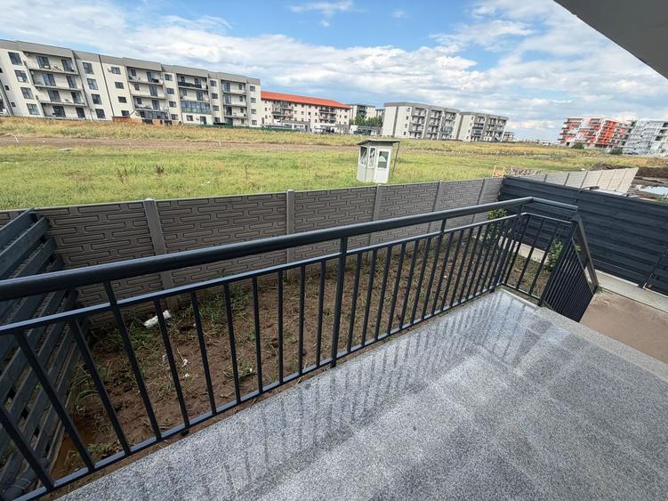 Apartament cu 3 camere decomandat în Fundeni