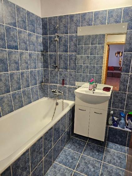 Apartament cu 2 camere decomandat în Drumul Taberei