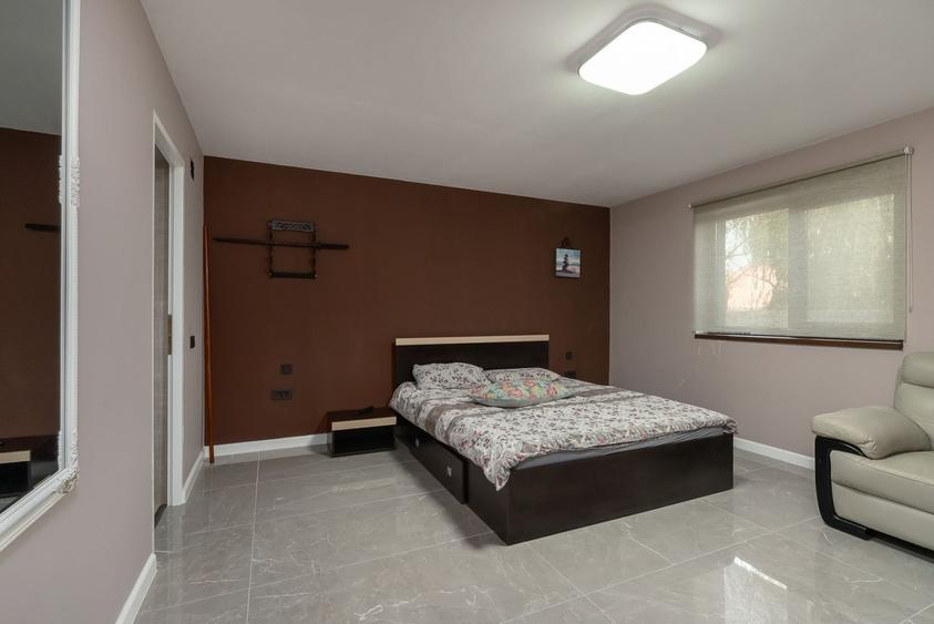 Casă individuală cu 6 camere cu Piscina în Puchenii Mari