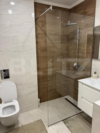 Casă individuală cu 6 camere cu Canalizare în Nord-Est
