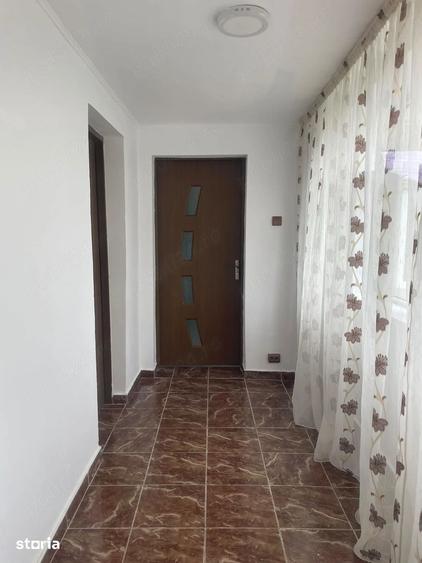 Casă cu 4 camere cu Teren 450 Mp în Călinești