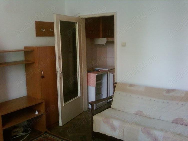 Garsonieră decomandată în Giurgiului
