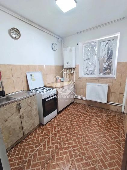 Apartament 2 camere decomandat, CET - 7