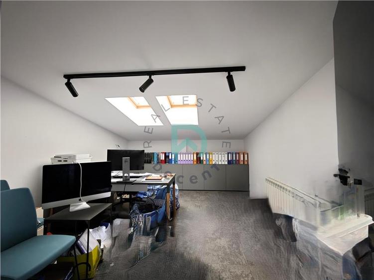 Apartament cu 4 camere decomandat în Brașovul Vechi