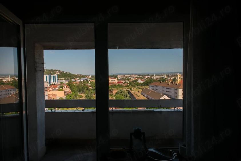 Apartament cu 2 camere decomandat în Centru Civic