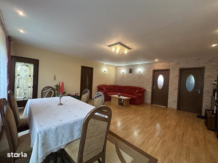 Casă cu 4 camere în Fulga