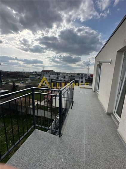 Garsonieră decomandată în Central