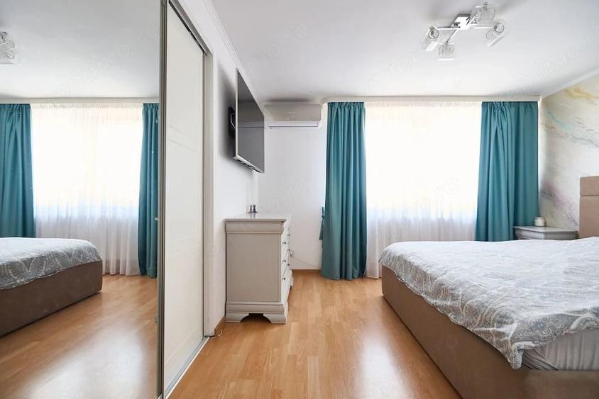 Apartament cu 4 camere decomandat în Eremia