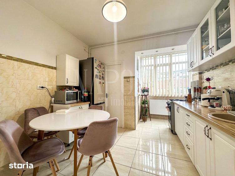 Apartament cu 3 camere decomandat în Plopilor