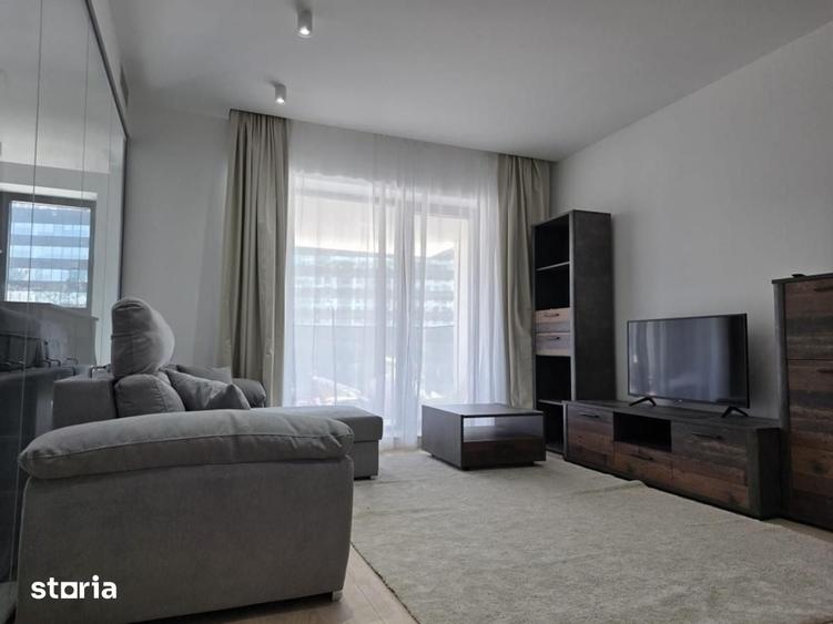 Apartament cu 2 camere decomandat în Central — fotografia 1