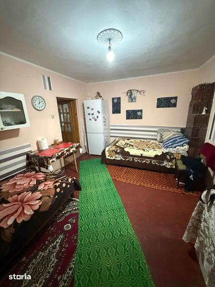 Casă cu 3 camere cu Canalizare în Cazasu