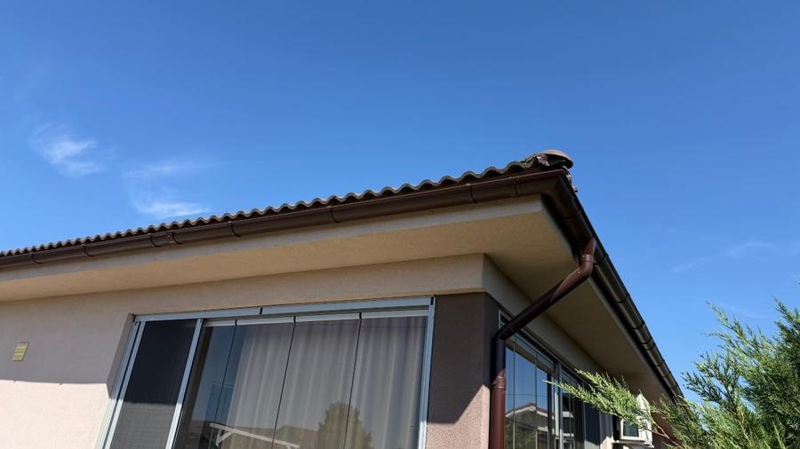 Duplex cu 3 camere cu Canalizare în Moșnița Nouă