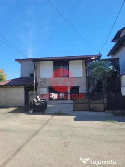 Apartament cu 2 camere decomandat în Gara