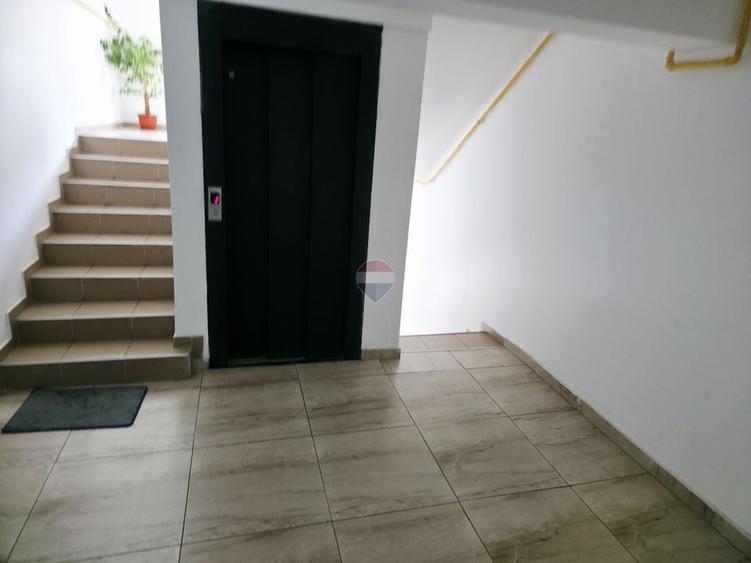 Apartament cu 2 camere decomandat, mobilat în Mărăței