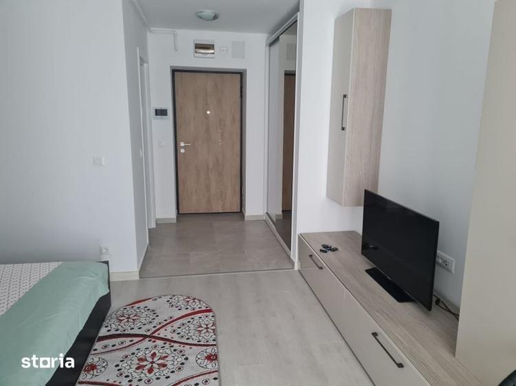 Garsonieră în Titan