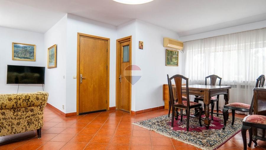 Casă individuală cu 3 camere cu Teren 350 Mp în Periferie