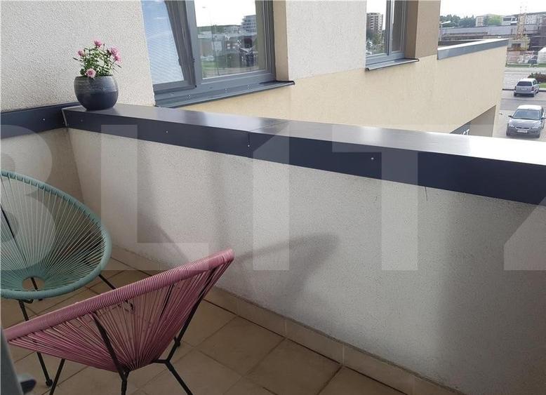 Apartament cu 2 camere decomandat, mobilat în Tractorul