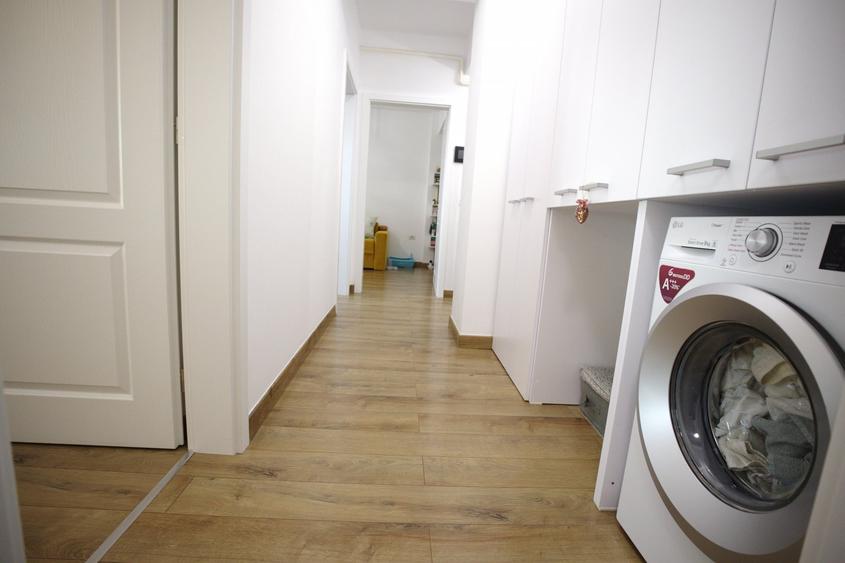 Apartament cu 3 camere decomandat, mobilat în Cug