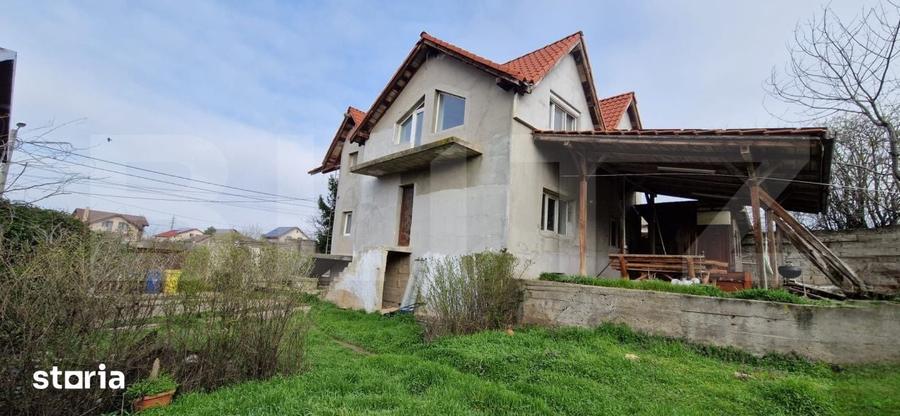 Casă cu 7 camere cu Teren 1000 Mp în Plaiul Vulcanești