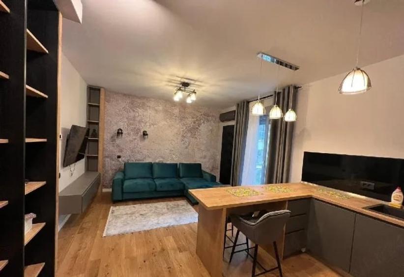 Apartament cu 2 camere semidecomandat, mobilat în Herăstrău