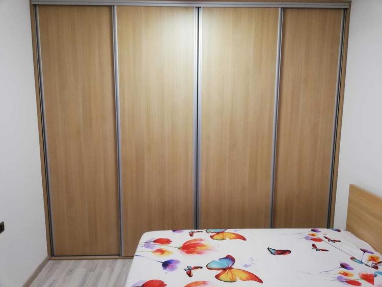 Apartament cu 3 camere decomandat în Tractorul