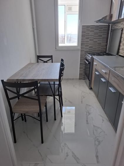 Apartament semidecomandat în Central