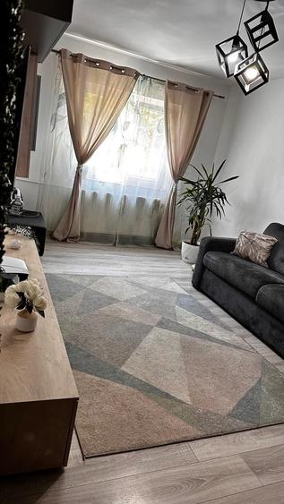 Apartament cu 3 camere decomandat în Nord