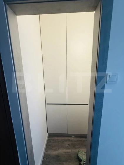 Apartament cu 2 camere decomandat în Tractorul