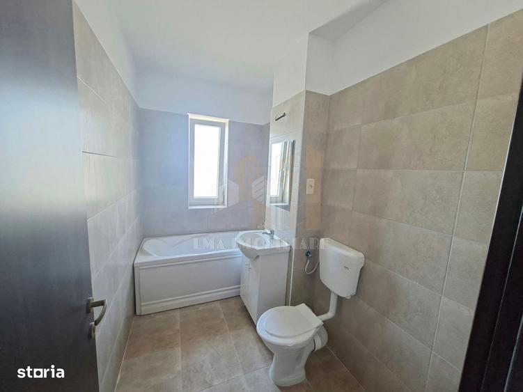 Apartament cu 3 camere decomandat în Sânpetru