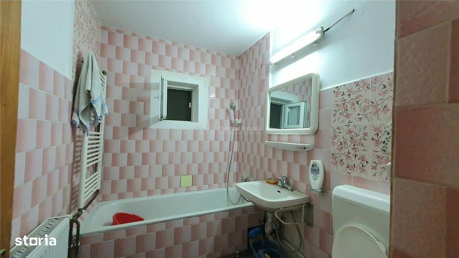 Apartament cu 3 camere decomandat în Obcini