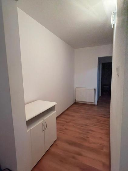 Caut colega de apartament - 3