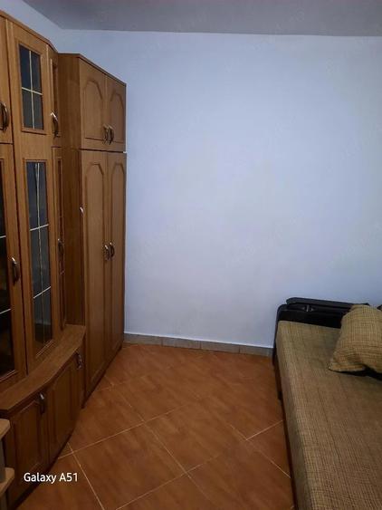 Garsonieră decomandată în Bună Ziua