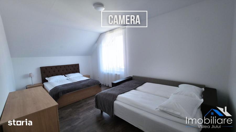 Casă cu 6 camere cu Teren 1400 Mp în Central