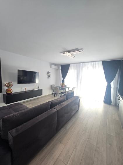 Apartament cu 2 camere decomandat în Central