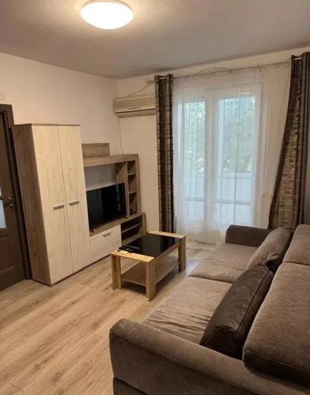 Apartament cu 2 camere semidecomandat în Domenii