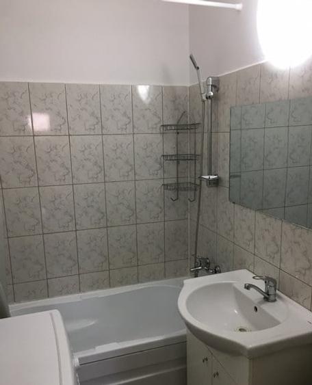 Garsonieră semidecomandată, mobilată în Brâncoveanu
