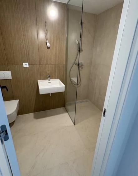 AP. 3 CAMERE | JIULUI | PRETABIL SEDIU FIRMĂ | PARCĂRI DISPONIBILE - 1