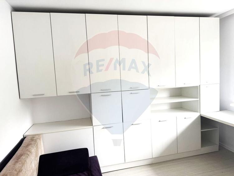 Apartament cu 3 camere decomandat, mobilat în Mărăști