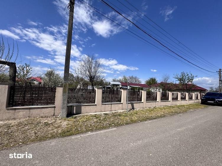 Casă cu 4 camere cu Teren 2000 Mp în Răstoaca