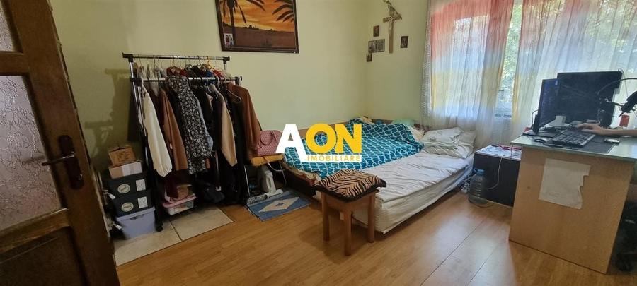 Casă individuală cu 2 camere cu Canalizare în Central