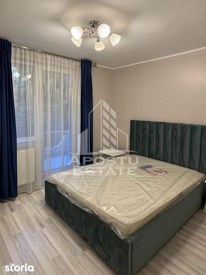 Apartament cu 3 camere, mobilat în Central