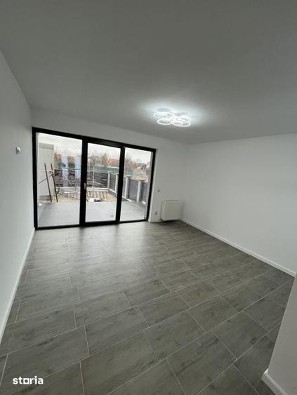 Casă cu 3 camere cu Teren 150 Mp în Central