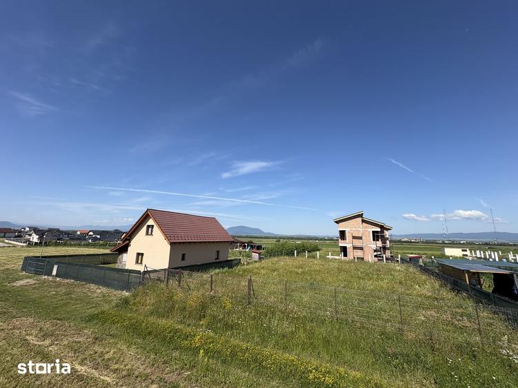 Teren de 664 mp, în Bod