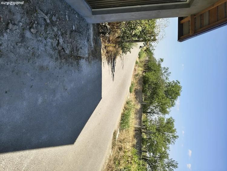 Teren de 1200 mp, în Varlaam
