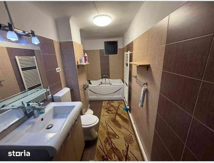 Casă cu Teren 1080 Mp în Bujac